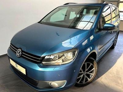 Gebraucht VW Touran Trendline 105 PS (77 kW) 2015 Blau Van / Kleinbus