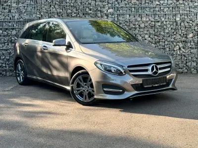 Gebraucht Mercedes B220 Urban 184 PS (135 kW) 2017 Grau Kleinwagen