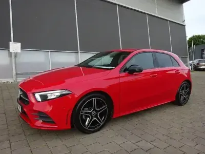 Gebraucht Mercedes A200 AMG line 163 PS (119 kW) 2019 Rot Limousine