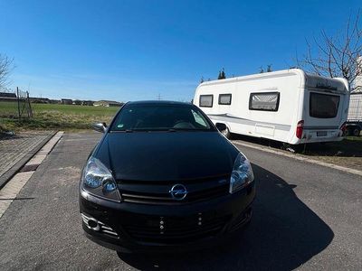Gebraucht Opel Astra GTC 140 PS (102 kW) 2006 Schwarz Coupé