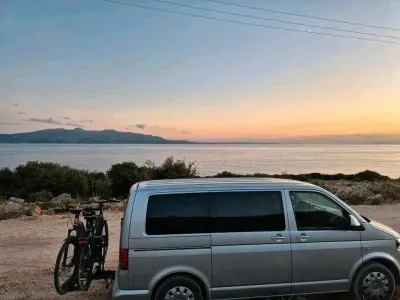 Gebraucht VW Caravelle Comfortline 150 PS (110 kW) 2014 Silber Van