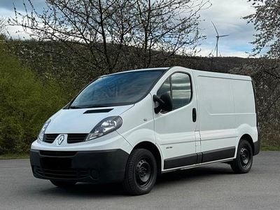Gebraucht Renault Trafic 115 PS (84 kW) 2008 Weiß Van / Kleinbus