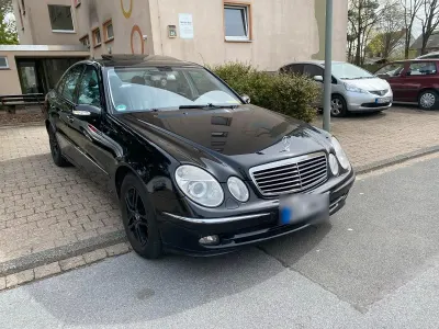 Brugt Mercedes E320 Avantgarde 224 HK (164 kW) 2006 Sort Sedan