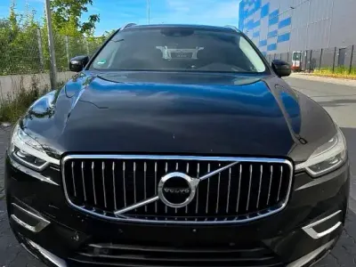Usata Volvo XC60 235 CV (172 kW) 2020 Nero SUV