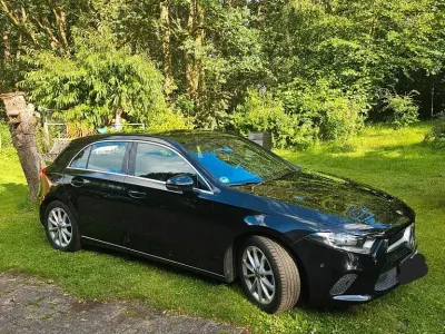 Gebraucht Mercedes A200 Progressive 163 PS (119 kW) 2018 Schwarz Limousine