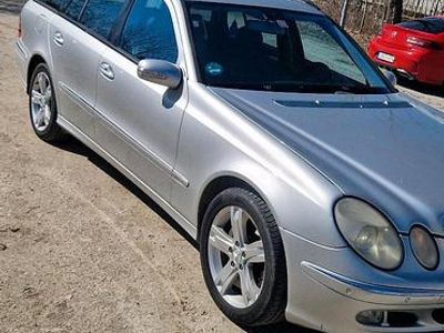 Gebraucht Mercedes E320 204 PS (150 kW) 2004 Silber Kombi
