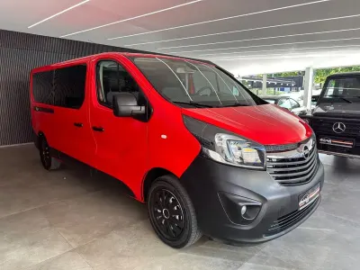 Gebraucht Opel Vivaro 125 PS (91 kW) 2018 Rot Van / Kleinbus