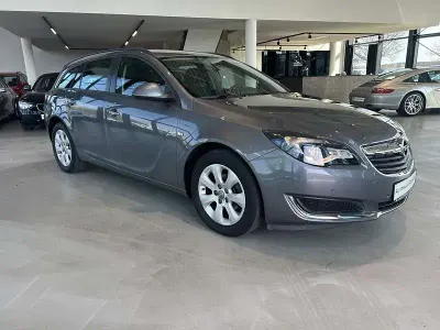 Gebraucht Opel Insignia Selection 140 PS (102 kW) 2017 Grau (metallic) Kombi