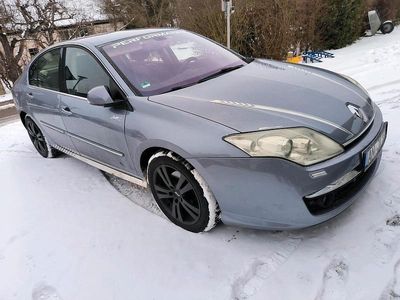 Grau Gebraucht 2010 Renault Laguna III Limousine | 4.950 € (Etwas zu teuer)