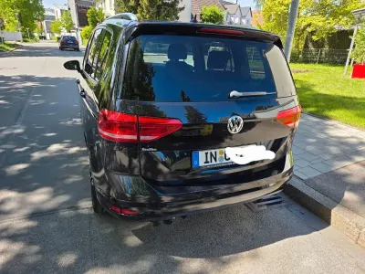 Gebraucht VW Touran Highline 150 PS (110 kW) 2018 Schwarz Van / Kleinbus