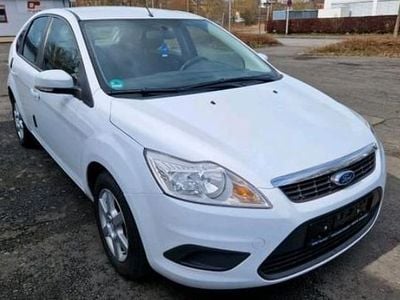 Gebraucht Ford Focus 80 PS (58 kW) 2009 Weiß Limousine