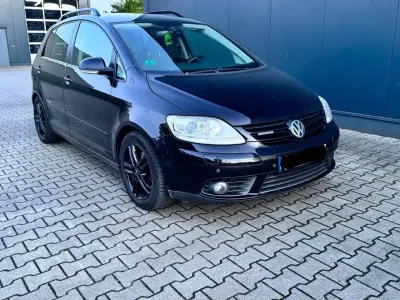 Gebraucht VW Golf Plus Cross United 105 PS (77 kW) 2008 Schwarz Van / Kleinbus