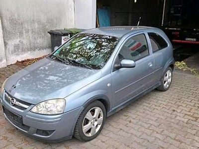 Usata Opel Corsa 82 CV (60 kW) 2005 Argento Utilitaria