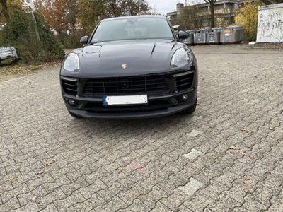 Porsche Macan S