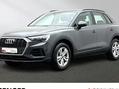 Gebraucht Audi Q3 Business 150 PS (110 kW) 2023 Nanograu metallic SUV