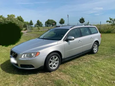 Gebraucht Volvo V70 145 PS (106 kW) 2010 Silber Kombi
