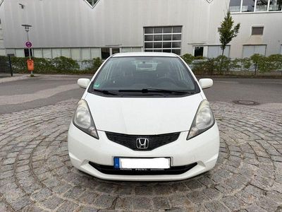 Gebraucht Honda Jazz Trend 90 PS (66 kW) 2009 Weiß Kleinwagen