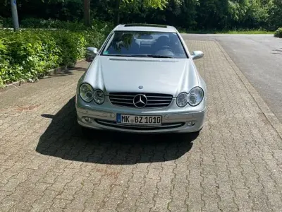 Gebraucht Mercedes CLK320 Avantgarde 218 PS (160 kW) 2004 Silber Coupé