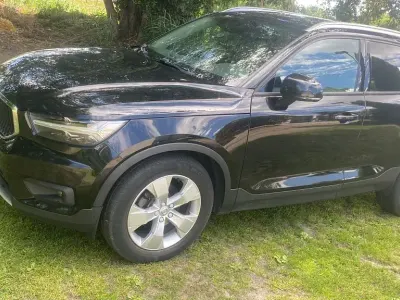 Gebraucht Volvo XC40 Momentum 150 PS (110 kW) 2019 Schwarz SUV
