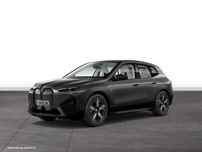 Usata BMW iX 384 kW (523 CV) 2025 Grigio SUV