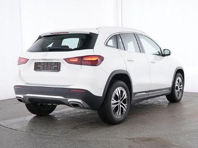 Mercedes GLA180