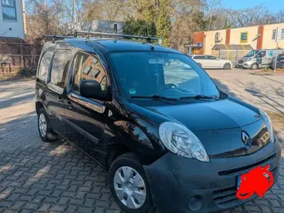 Begagnad Renault Kangoo Happy Family 90 HK (66 kW) 2010 Svart Minibuss