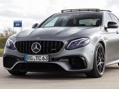 Grau Gebraucht 2018 Mercedes E63S AMG AMG Limousine | 83.000 €