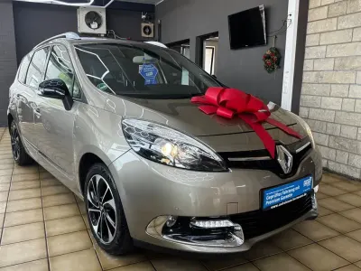 Gebraucht Renault Scenic E-Tech Bose Edition 140 PS (102 kW) 2015 Braun Limousine