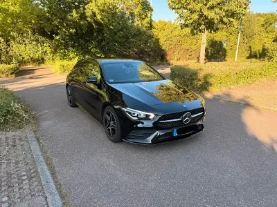 Gebraucht Mercedes CLA220 Shooting Brake AMG line 190 PS (139 kW) 2019 Schwarz Kombi