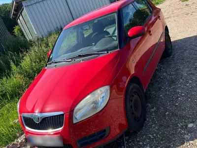 Gebraucht Skoda Fabia Cool Edition 60 PS (44 kW) 2009 Rot Kleinwagen