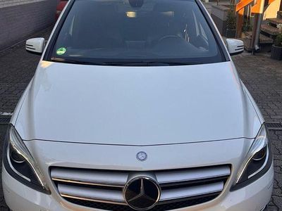Mercedes B180