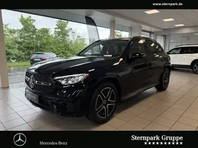 Gebraucht Mercedes GLC200 AMG 204 PS (150 kW) 2025 Schwarz SUV