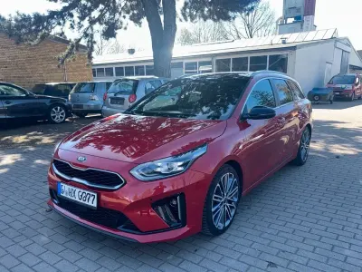 Gebraucht Kia Ceed Sportswagon GT-Line 140 PS (102 kW) 2020 Rot Kombi