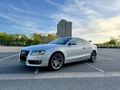Gebraucht Audi A5 S-Line 180 PS (132 kW) 2009 Silber Coupé