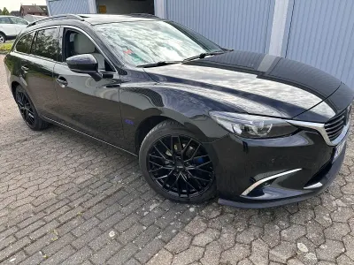 Gebraucht Mazda 6 Nakama Intense 175 PS (128 kW) 2016 Schwarz Limousine