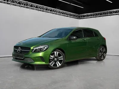 Brugt Mercedes A180 Night 122 HK (89 kW) 2015 Grøn Hatchback
