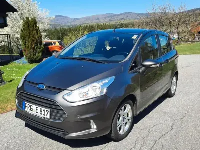 Gebraucht Ford B-MAX SYNC Edition 101 PS (74 kW) 2016 Grau Van / Kleinbus