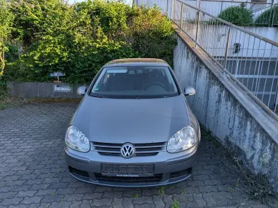 Gebraucht VW Golf V Comfortline 140 PS (102 kW) 2007 Grau Limousine