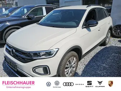 Usata VW T-Roc Style 150 CV (110 kW) 2023 Grigio SUV
