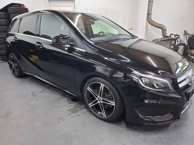 Mercedes B220