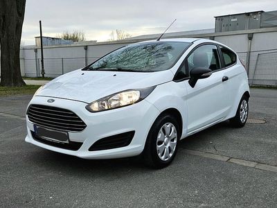 Gebraucht Ford Fiesta 60 PS (44 kW) 2014 Weiß Kleinwagen