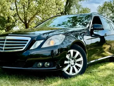 Gebraucht Mercedes E200 136 PS (100 kW) 2011 Schwarz Kombi