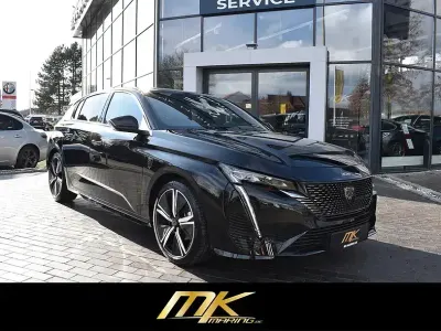 Gebraucht Peugeot 308 GT 131 PS (96 kW) 2024 Met. perla nera schw (metallic) Limousine