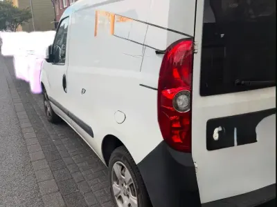 Gebraucht Fiat Doblò 90 PS (66 kW) 2012 Weiß Van / Kleinbus