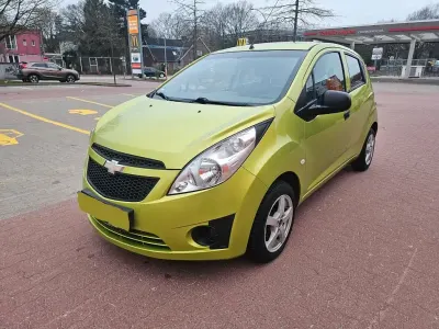Używany Chevrolet Spark 68 KM (50 kW) 2013 Zielony Hatchback