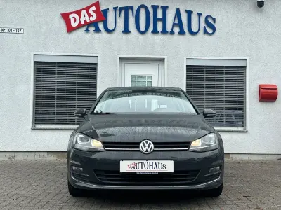 Gebraucht VW Golf VII Highline 150 PS (110 kW) 2016 Grau Limousine