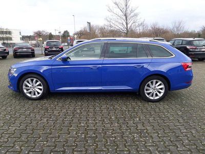 Gebraucht Skoda Superb Style 156 PS (114 kW) 2020 Blau Kombi