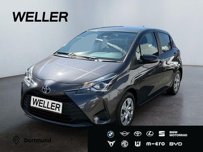 Usata Toyota Yaris Hybrid Comfort 101 CV (74 kW) 2017 Grigio Utilitaria