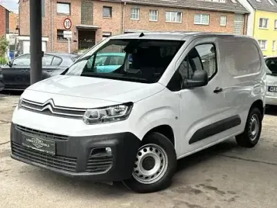 Używany Citroën Berlingo 131 KM (96 kW) 2019 Biały Minivan