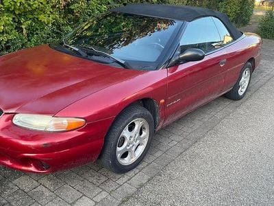 Gebraucht Chrysler Stratus 130 PS (95 kW) 2000 Rot Cabrio
